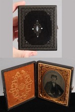 Antique 19thC Paper Mache Mother of Pearl Inlaid Ambrotype Photograph Case 