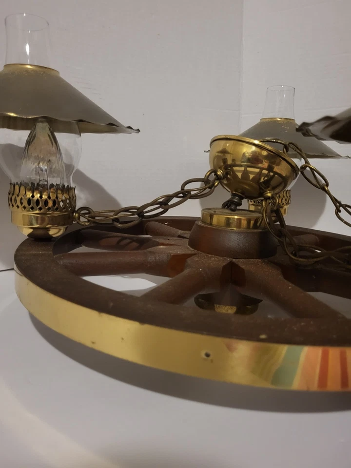 Lámpara de araña de rueda de vagón rústica vintage 3 luces accesorio de techo de granja LEER Foto 2 de 4