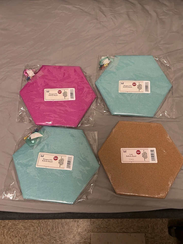 Hexagon Felt Bulletin Board - Image 3 of 4