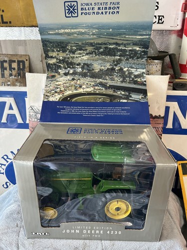 VINTAGE ERTL JOHN DEERE 4230 FWD IOWA STATE FAIR BLUE RIBBON FOUNDATION - Picture 2 of 2