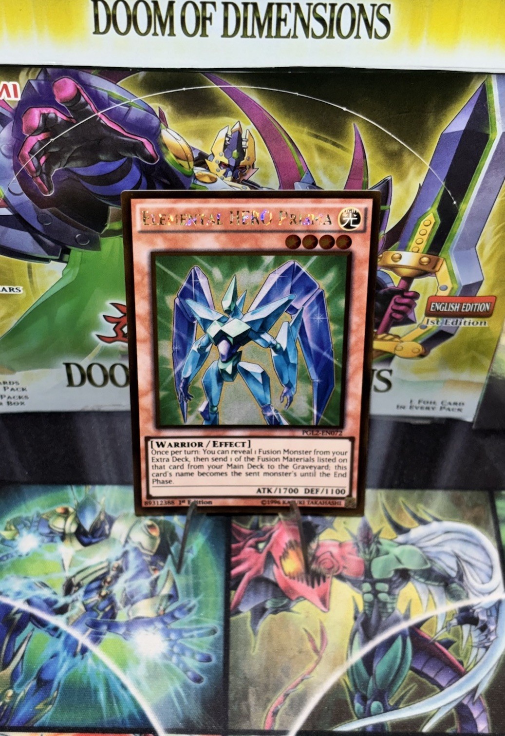 Elemental HERO Prisma PGL2-EN072 1st Edition Premium Gold Bling