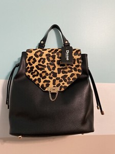 black dune backpack