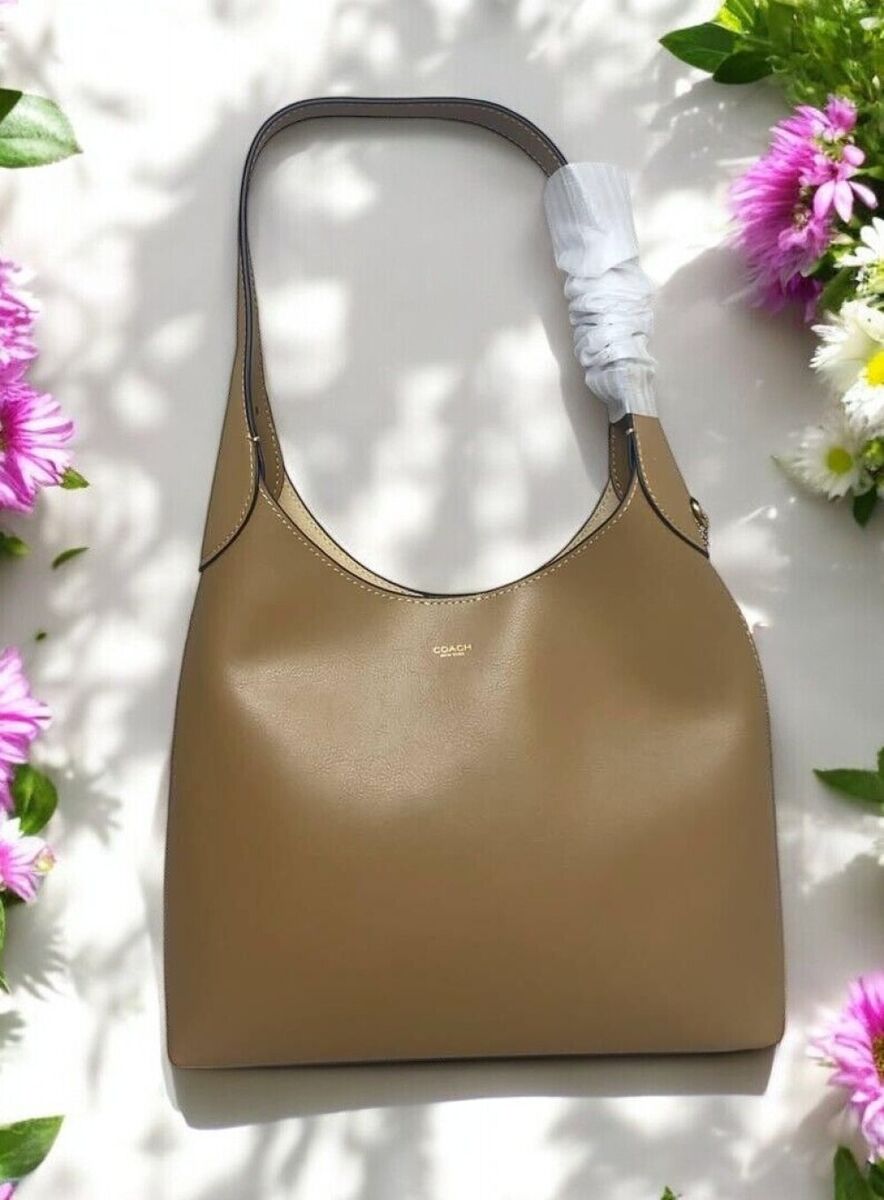 COACH Brown Brooklyn Shoulder Bag 28 Half Moon Bag CU068 COACH Brown Brooklyn Shoulder Bag 28 Half Moon Bag CU068