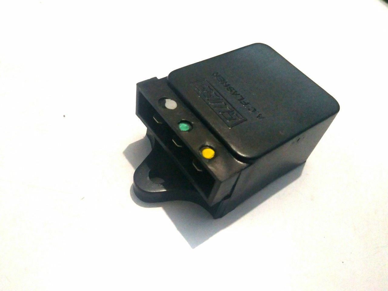 Relè lampeggiatore LED auto a 3 pin 12V, Relè lampeggiante a luce regolabile Keenso LED CF13-JL02 Correzione dell'indicatore di direzione Indicatore luminoso lampeggiante