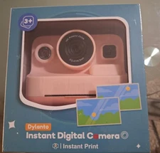 Dylanto Instant Digital Camera BRAND NEW