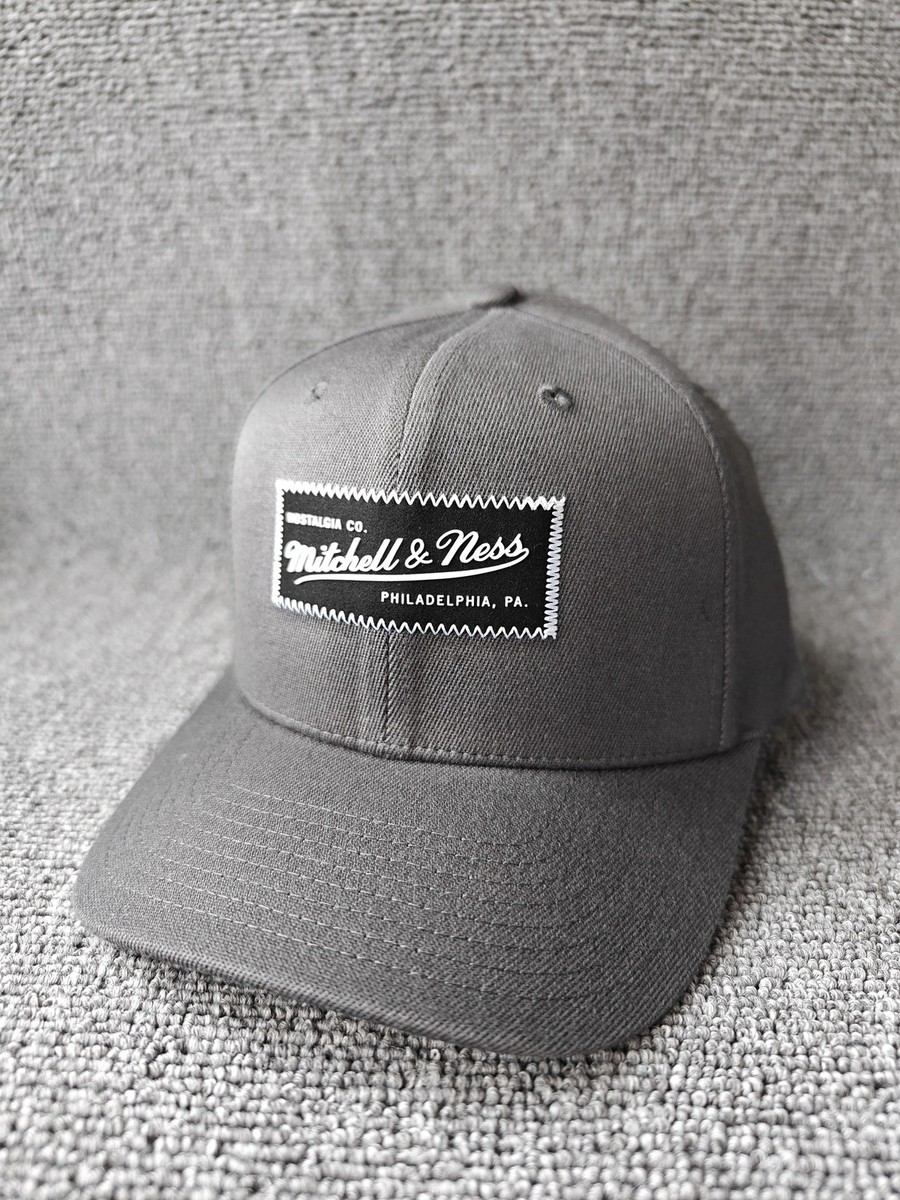 Mitchell & Ness Nostalgia Co. Gray Black Snapback Hat Flat Brim Cap One Size