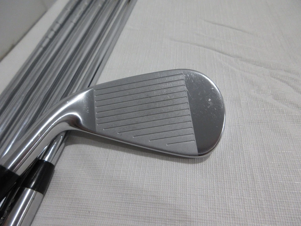 Titleist T350 Iron Set - 5-PW, AW - True Temper AMT R300 Regular Steel - Image 4 of 4