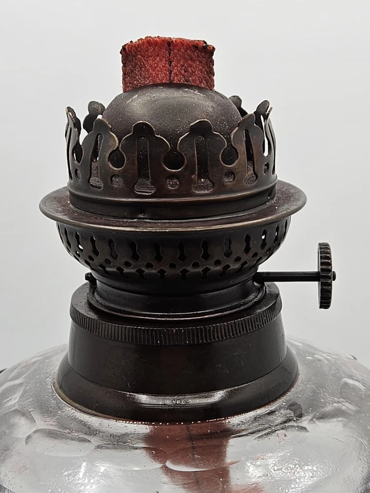 Vintage Bombay Co. Oil Lamp Victorian Etched Glass Gothic Bronze Base - Image 3 of 4