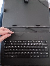 Tablet case with Built in Keyboard - Approx. screen size 10.5" x 6.5"