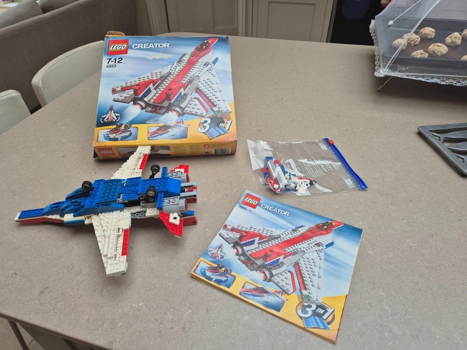 LEGO Creator 4953 Fast Flyers, photo 2 of 5