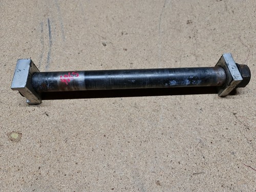 Yamaha YZF R6 5EB Hinterrad Spindel Achse und Distanzscheiben 4865 - G4