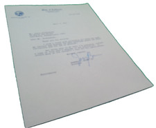 Gov CA Jerry Moonbeam Brown hand signed lette...
