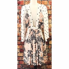 Free People Women’s Small White Floral Boho Dress Front Pockets Tie Back EUC