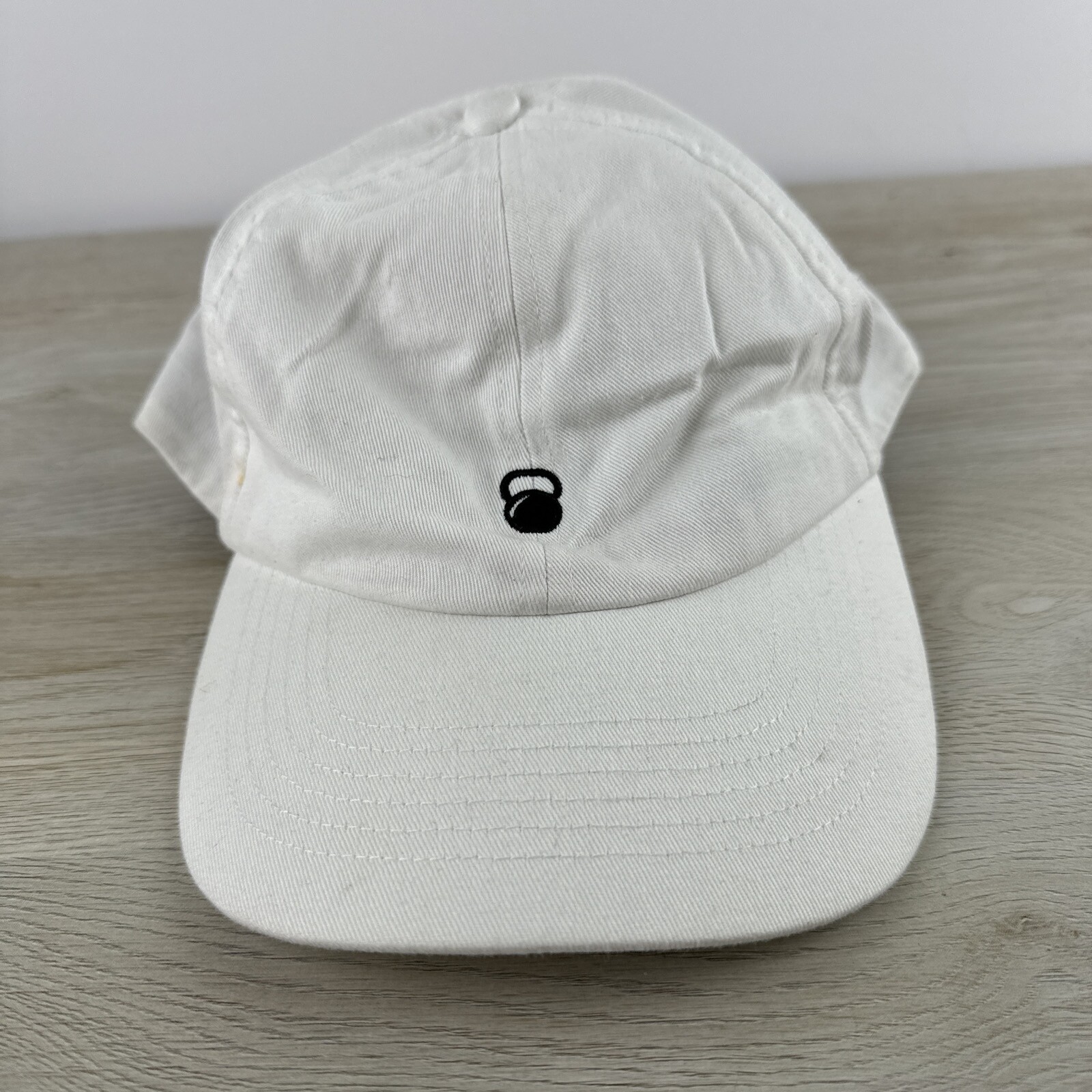 Under Armor Weight Patch White Adjustable Hat Adu… - image 1