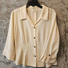 Christopher Banks Women's Blouse Cream Sz. Metal buttons, Tailored 3/4 sleeve