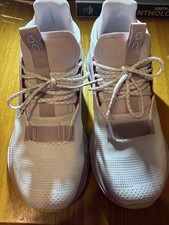 On Cloud Cloudnova Women's Size 9