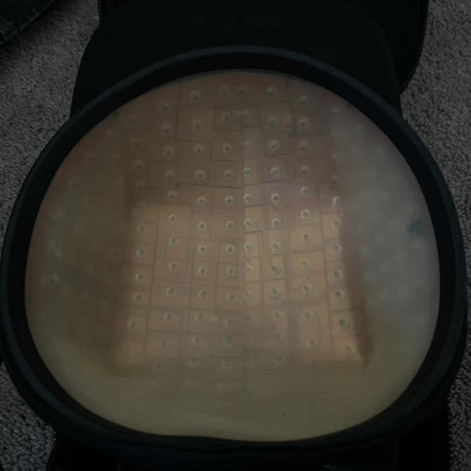 Gorra de crecimiento de cabello láser Capillus Pro 272 aprobada por la FDA (usada) Foto 4 de 4