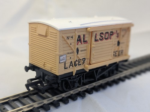 Mainline 37138 12T Single Vent Van "Allsopp's" | Zustand: Used