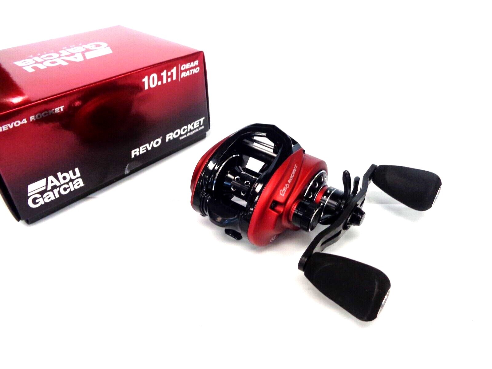 Abu Garcia REVO4 ROCKET Baitcast Reel REVO ROCKET - 10.1:1 - Right Hand - NEW 