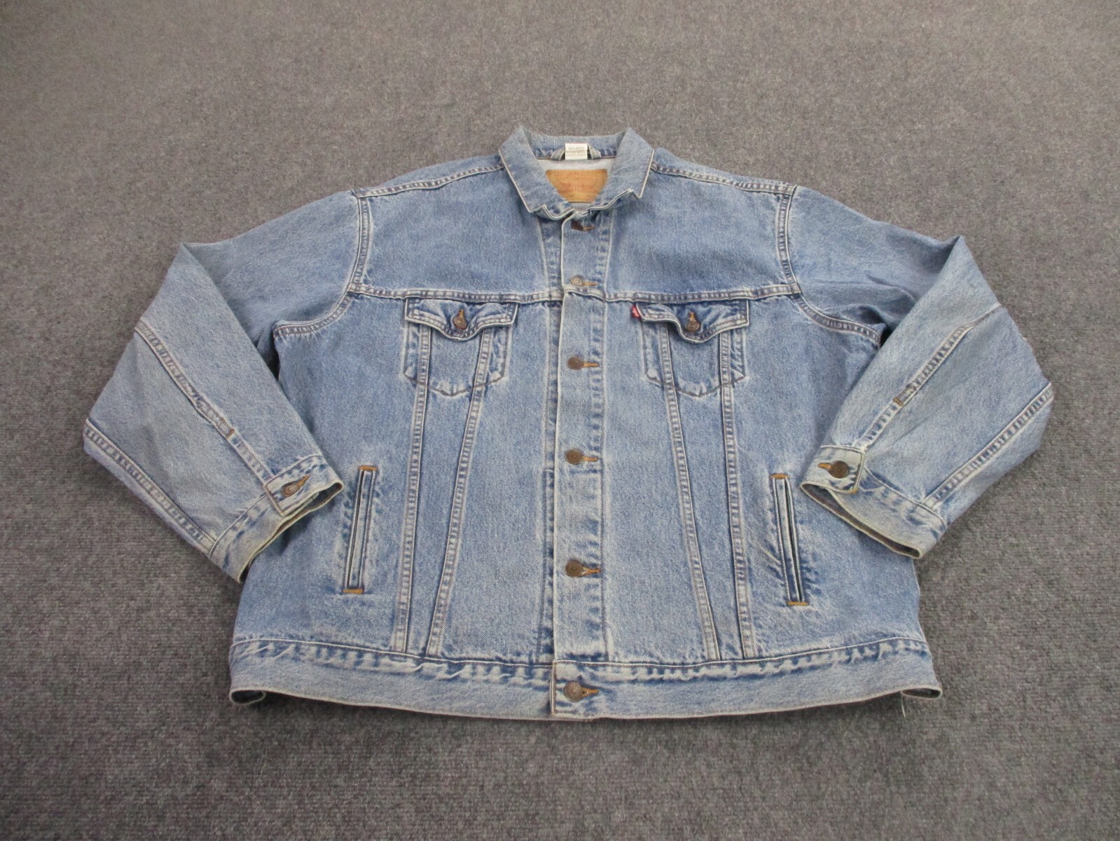 Vintage Levis Jacket Adult 2XL Denim Trucker Jean Work Outdoors Hiking Mens