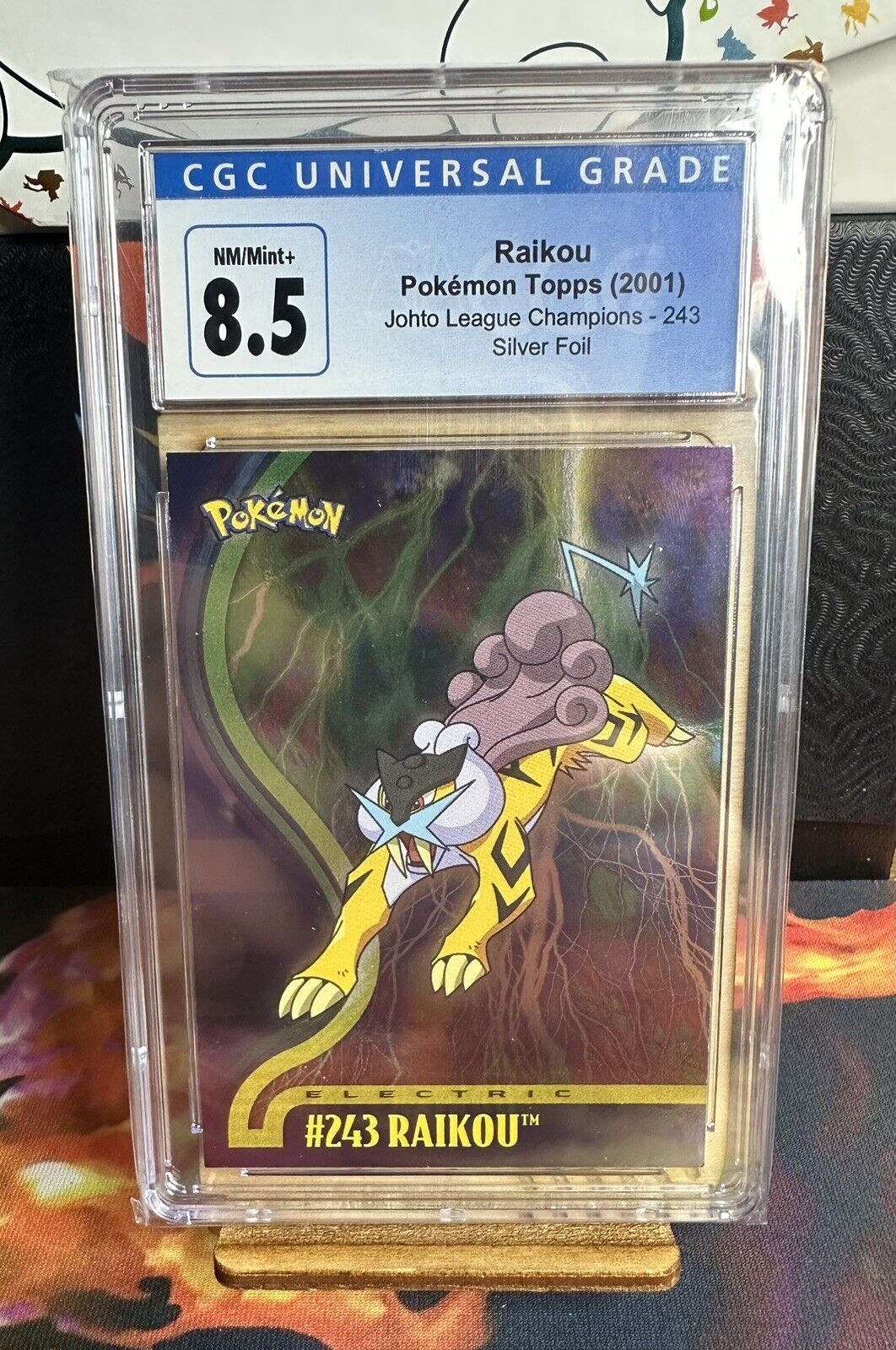 PSA 10 Gem Mint 2023 Pokemon Crown Zenith Raikou V Full Art #GG41