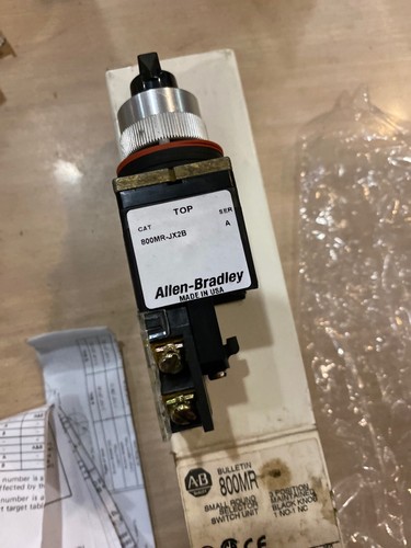New Allen Bradley 800MR-JH2BLAK Ser. C Small Round Selector Switch Unit - 第 7/11 張圖片