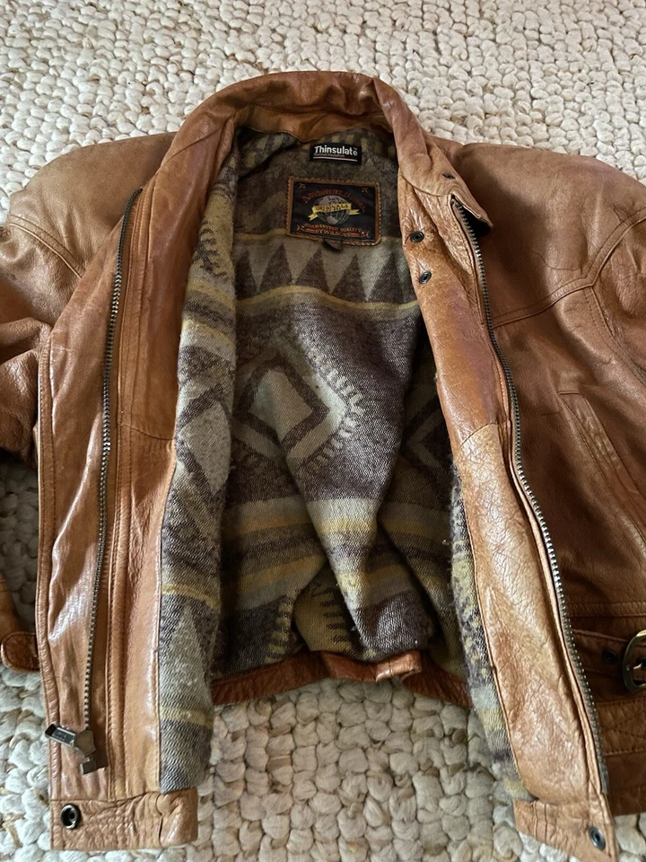 Chaqueta de Cuero Wilson’s De Colección Marrón Motociclista Recortada Almohadillas Grandes Hombros Para Mujer XS Foto 3 de 4