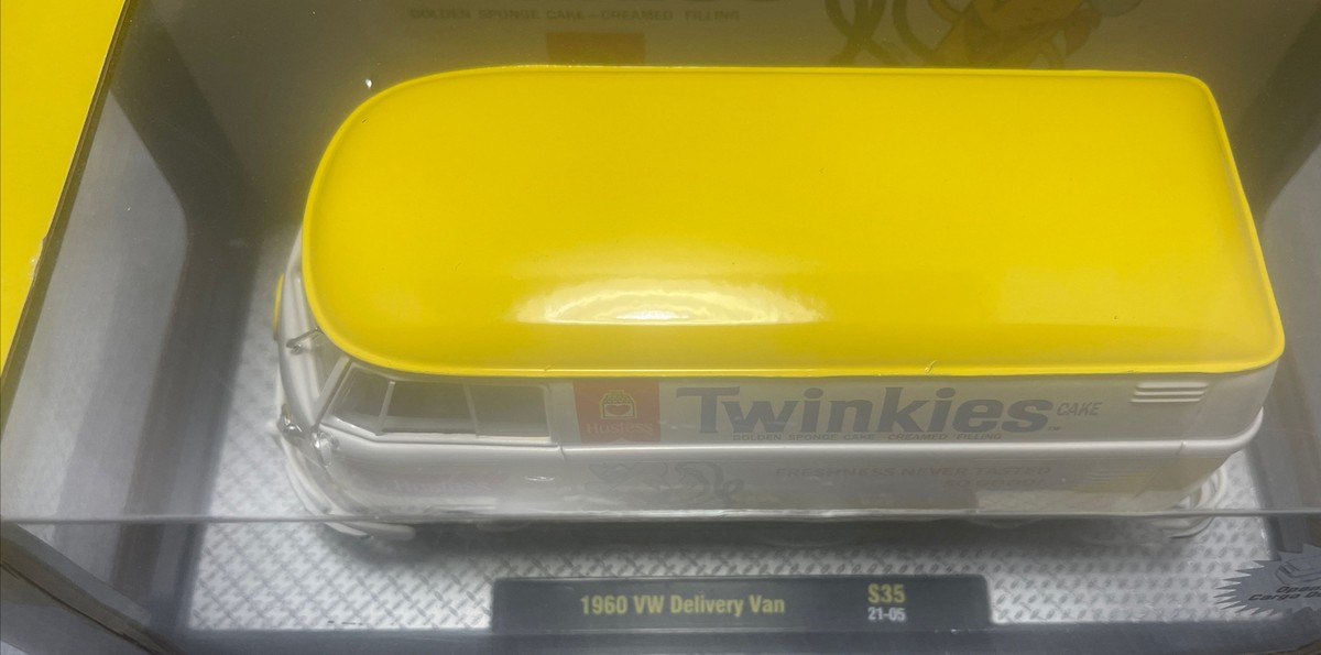 M2 Machines Hostess Twinkies 1960 VW Delivery Van Diecast 1:24