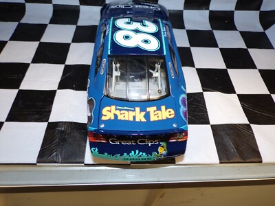 Kasey Kahne #38 Great Clips Shark Tale 2004 Intrepid 1:24 NASCAR