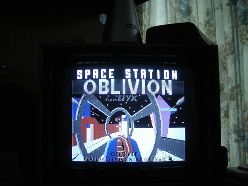Commodore Space Station Oblivion 5.25" Disk with Manual Tested Working by Epyx - 第 8/12 張圖片