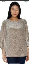 Belle by Kim Gravel Hi-Low Animal Print Knit Top Size L Pullover 3/4 Sleeves