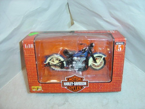 Motorcycle Maisto 1:18 HD 1938 FL Knuckle, diecast/plastic, (#31360)