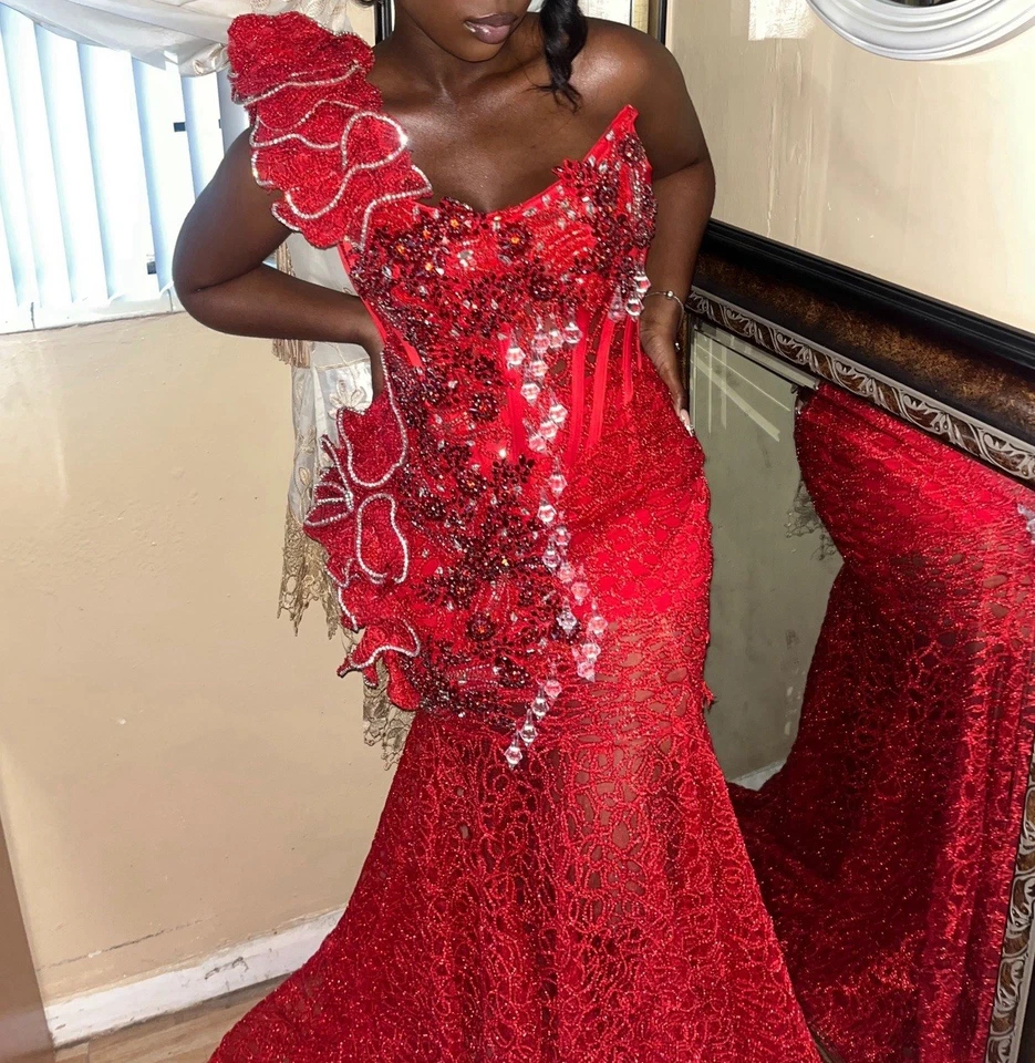 Vestido espartilho vermelho personalizado - Imagem 2 de 4