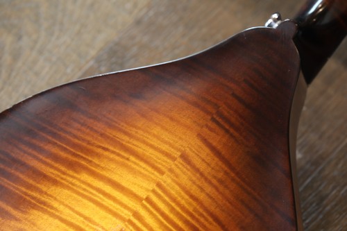 Collings MT O Sunburst A-Style Oval Hole Mandolin With Case - Picture 14 of 21