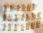 MARX ROBIN HOOD PLAYSET MERRY MEN LOT OF 20 FIGURES TAN VINTAGE 54mm MEDIEVAL