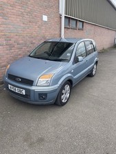 Ford fusion + 1.6 Petrol Auto 77k FSH. Miles Silver Blue
