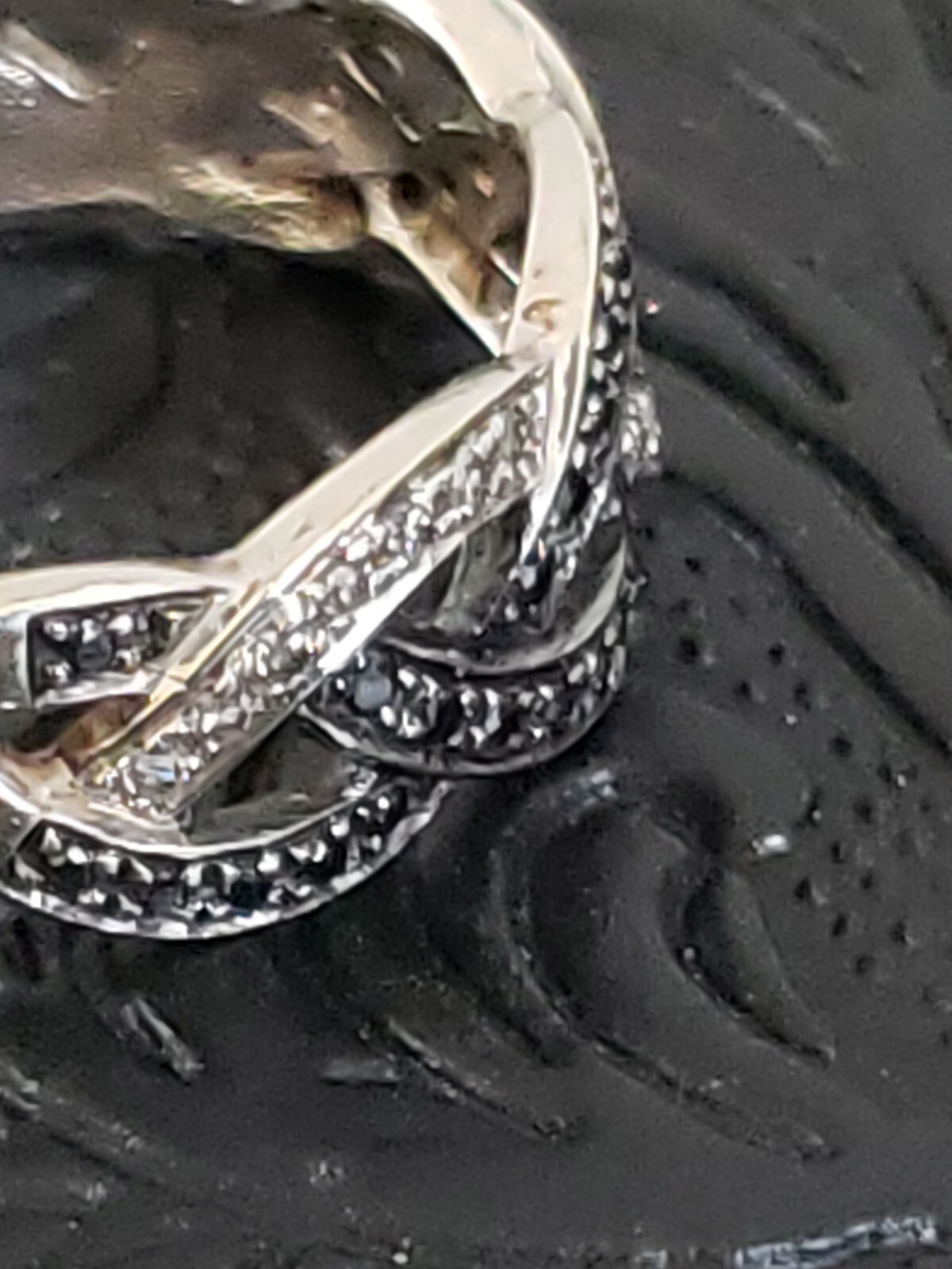 10k Gold Helzberg Black & White Diamond Braided Band Gem