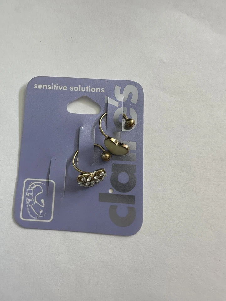 Conjunto de 2 punhos de orelha em forma de coração Claire com strass e madrepérola - Imagem 4 de 4