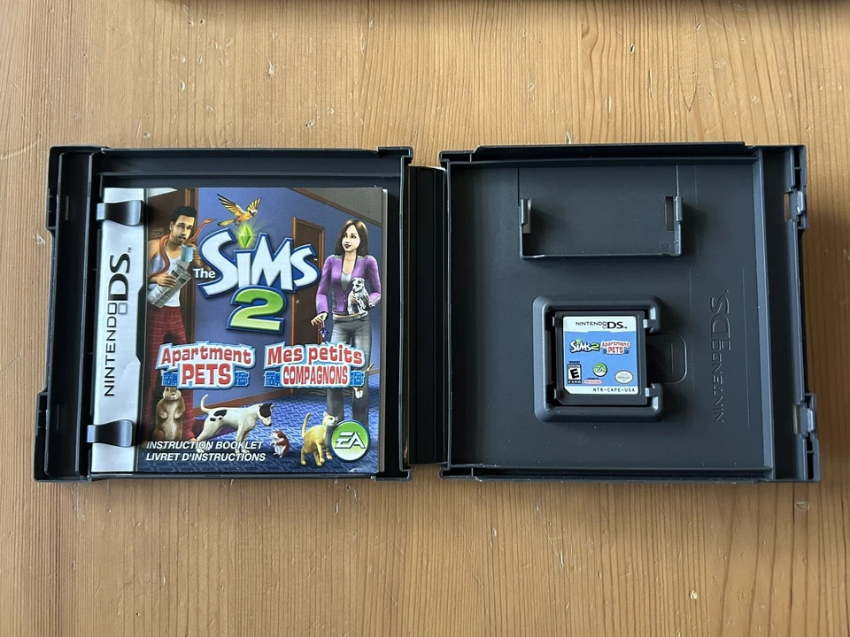 The Sims 2 - Apartment Pets Nintendo DS Complete Game  Manual TESTED WORKING - Image 2 of 3