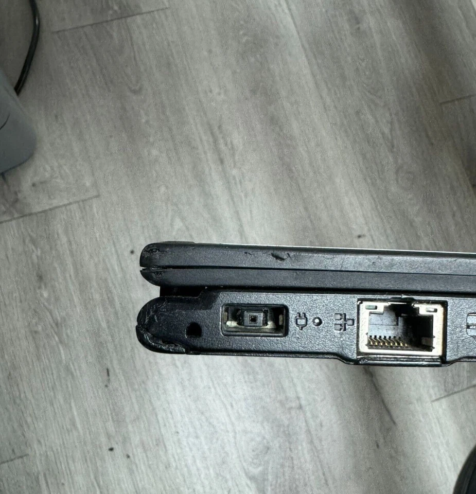 Lenovo ThinkPad Yoga 11E 5ta Generación 11.6" Táctil 8GB RAM 128GB *VER DESCRIPCIÓN** Foto 3 de 4