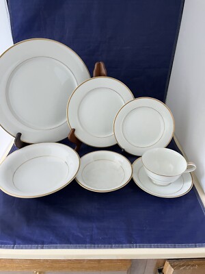 pc Place Setting of Noritake China GUILFORD Pattern 5291 Dinnerware Set  Japan