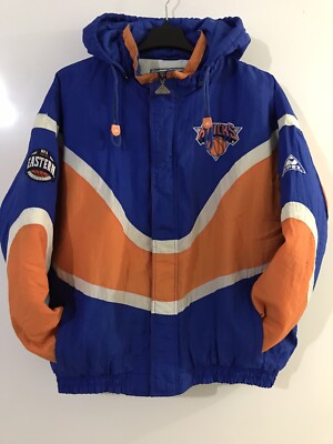 Vintage 90s Apex One NBA NY Knicks Puffer Full Zip Hoodie Vintage 90s Apex One NBA NY Knicks Puffer Full Zip Hoodie