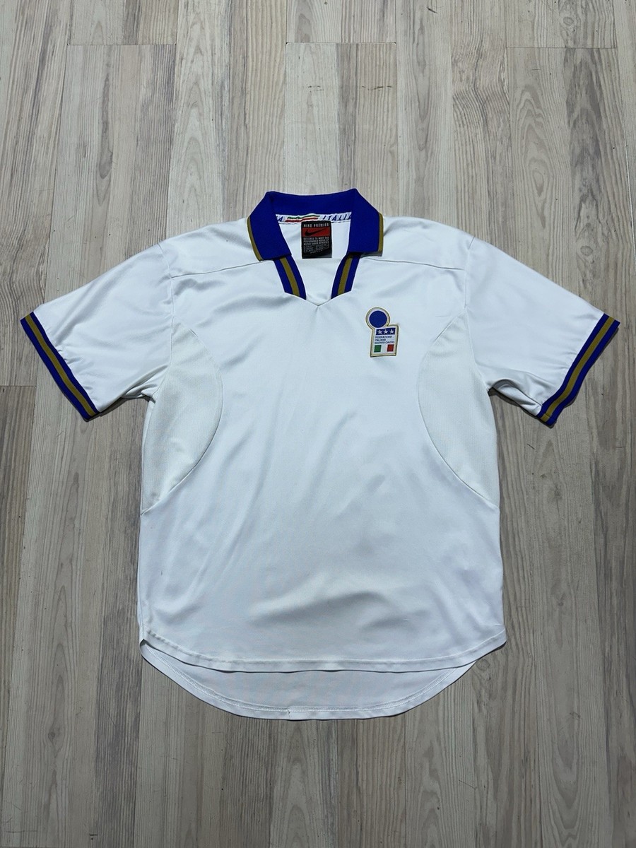 ウェア Nike 96/97 Italy  kit 90s Italy national team 1996 1997 home jersey nike vintage