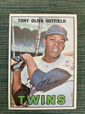 1967 TOPPS #50 TONY OLIVA vintage baseball card - NEAR MINT