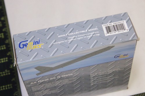 1:400 Boeing B-52H USAF by Gemini Jets #GMUSA112 Diecast Air Force NEW Open Box - Picture 3 of 4
