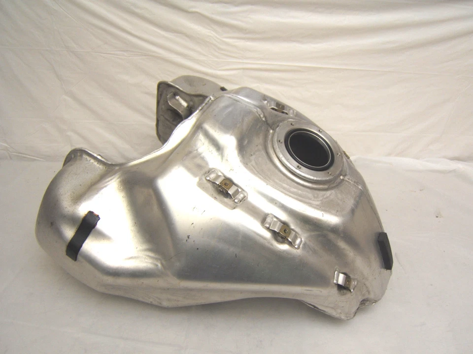 宝马 1997 - 2005 R1100S R1100 S 燃油罐 16 11 2 328 059 原始设备制造商 * — 第 2/4 张图片