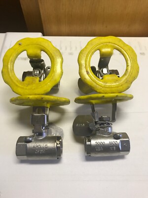 Lot Of 4 APOLLO CF8M 1/2'' NPT WOG VALVES  2000 NOS  SS