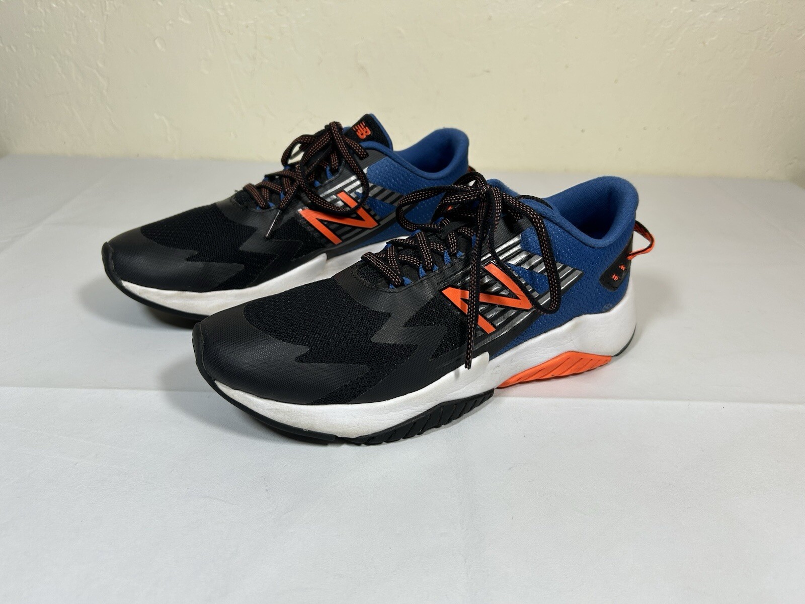New Balance Rave Run Shoes Size 7 Sneakers Gray Blue / Black