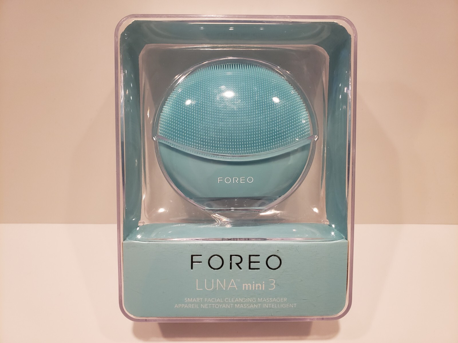 Foreo Luna 3 Mini Smart Facial Cleansing & Firming Massage Mint
