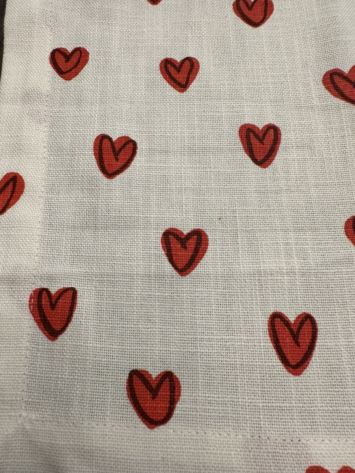 Threshold Opalhouse Valentines Hearts Table Runner Tassel Corners 14